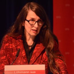Die verkehrspolitische Sprecherin der SPD-Bundestagsfraktion, Kirsten Lühmann, fasste die Diskussion zusammen