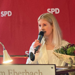 Janett Brandt bei ihrer Dankesrede